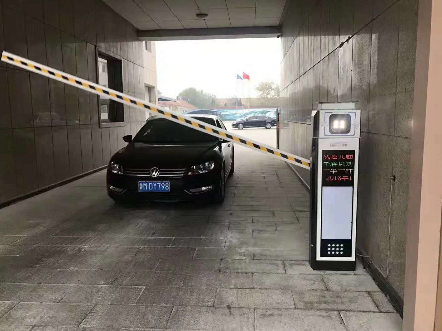 車牌識別系統(tǒng)，智能車牌識別系統(tǒng)